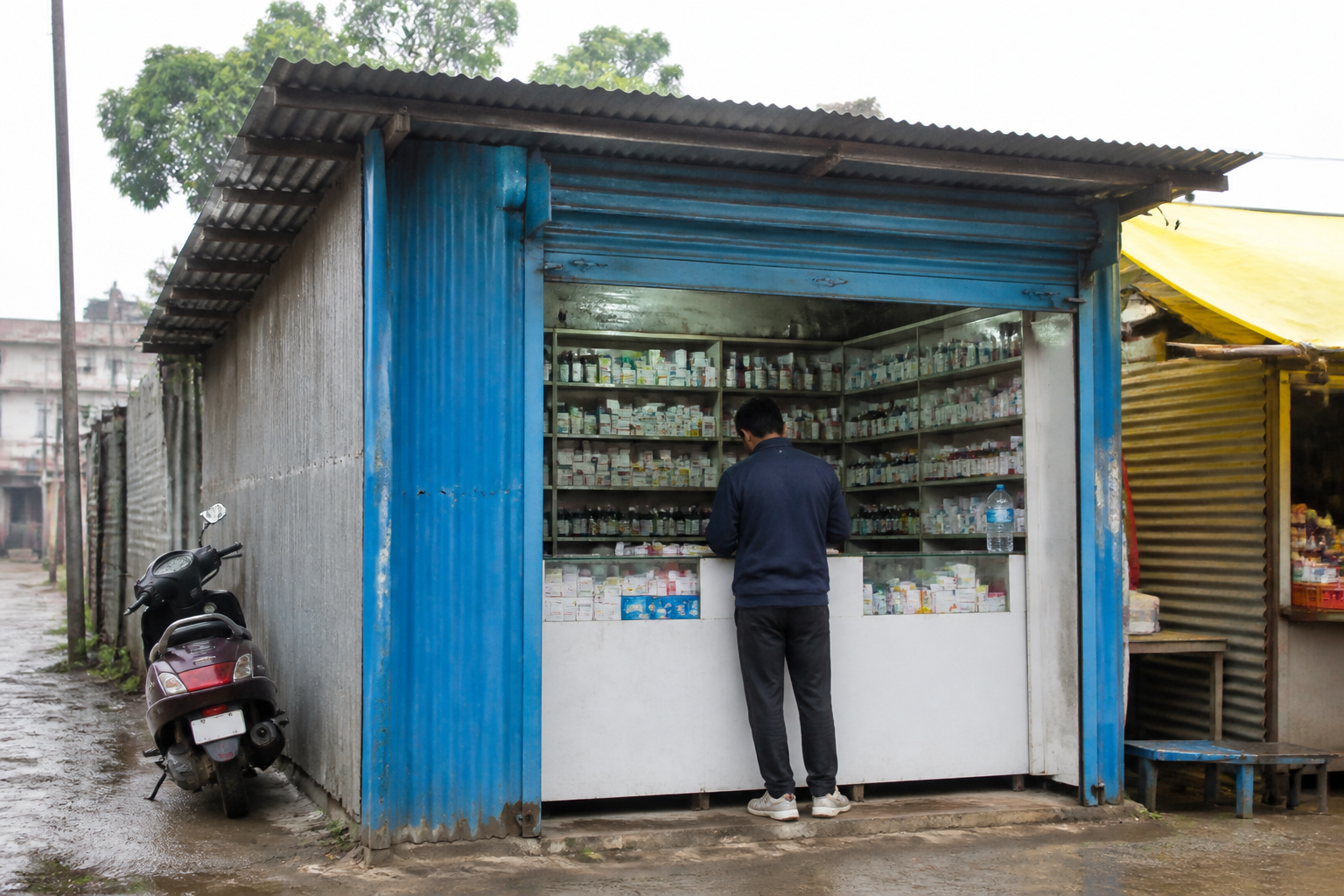 Licensing concerns raised as medical stores run in shops smaller than standard size in Haldwani, authorities say no current cases