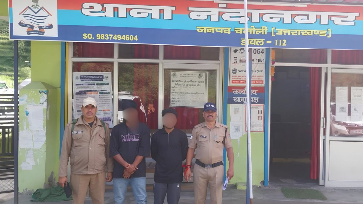 नन्दानगर में दुकानदार से नशे में विवाद और हंगामा, पुलिस ने 2 युवकों को पकड़ा