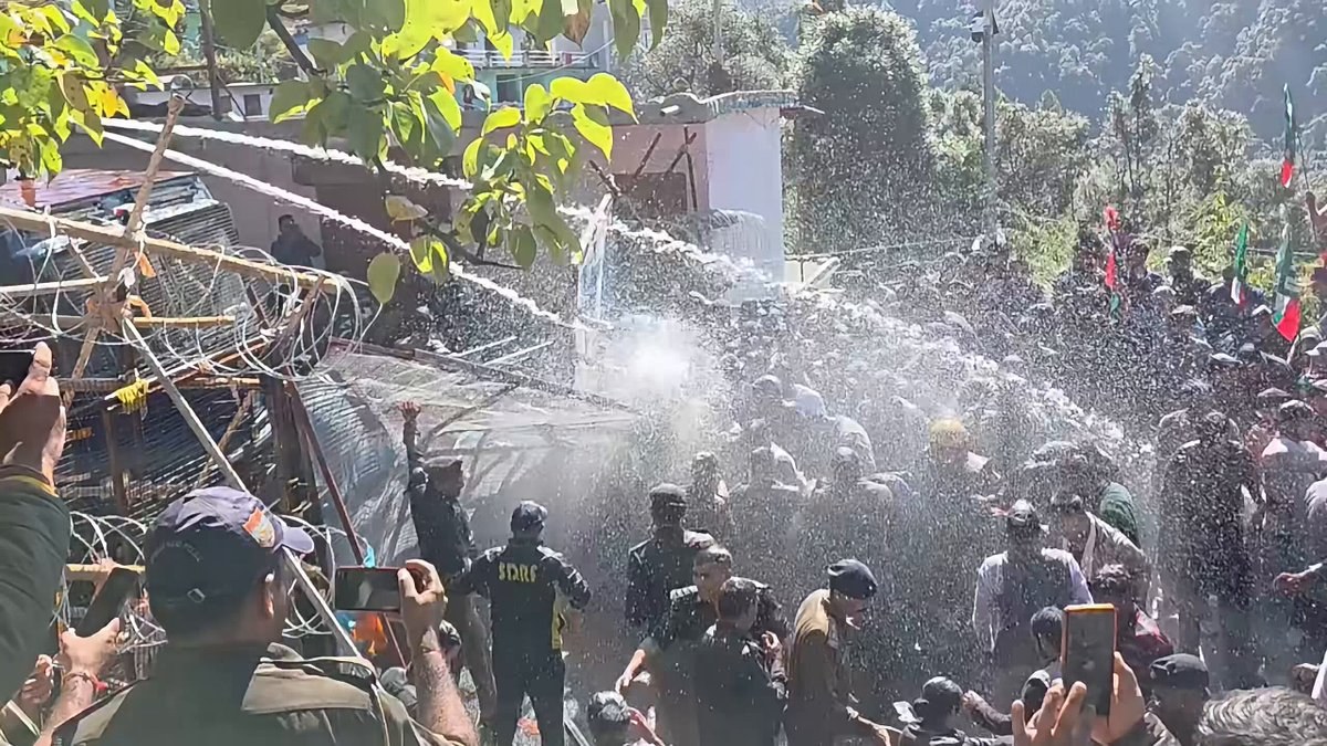 Water cannons stop UKD march in Gairsain as Congress protests outside Uttarakhand Assembly