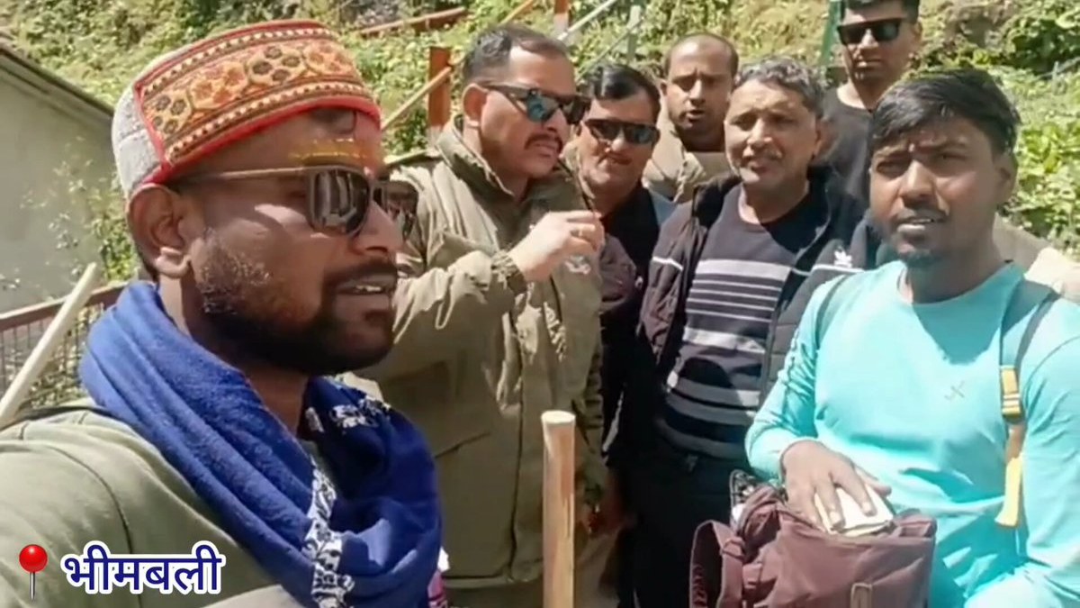 Rudraprayag Police Return Traveller’s Bag With Aadhaar Card, ₹6,000 Cash at Bhimbali Out