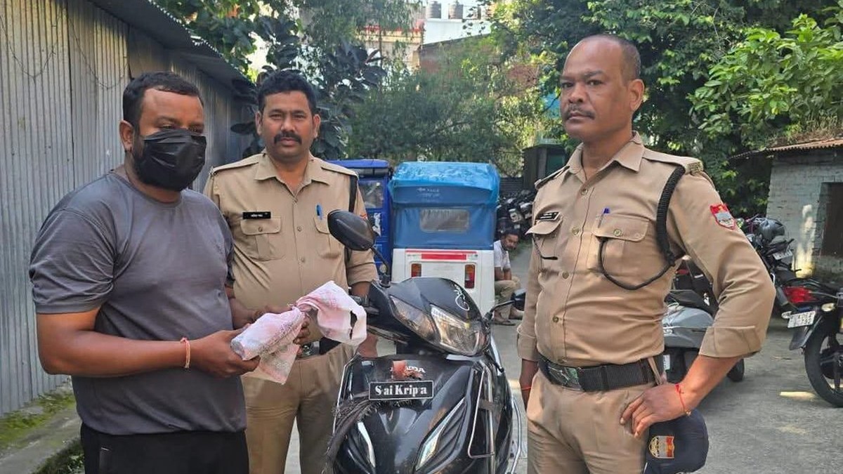 Nainital Police Arrest one in Alleged Liquor Smuggling Case, Seize 96 Imperial Blue Pouches
