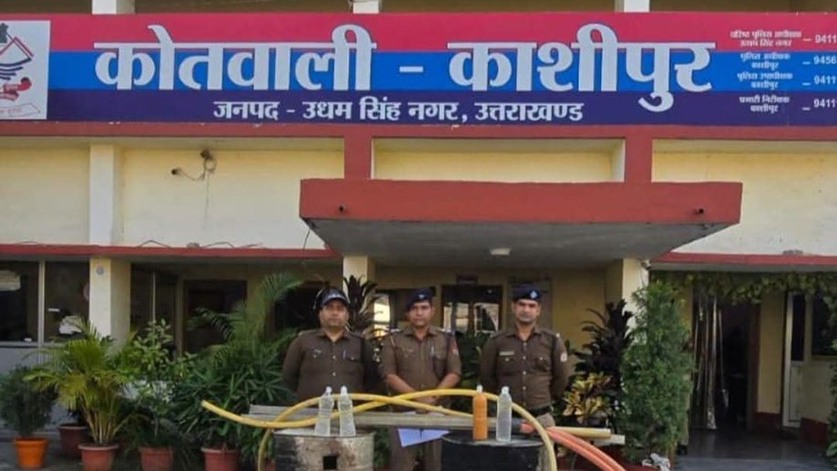 ऊधमसिंहनगर में अवैध कच्ची शराब पर कार्रवाई, 13,500 लीटर लहन नष्ट; 5 अभियुक्त गिरफ्तार