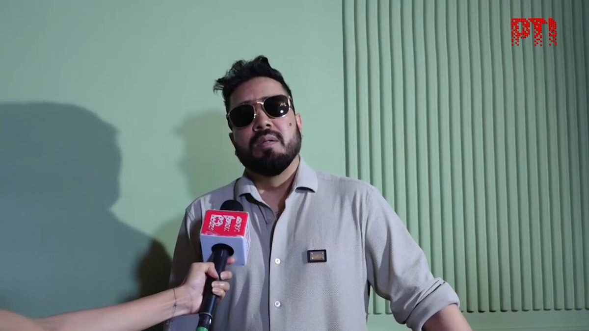 डलेर मेहंदी विवाद पर बोले मीका सिंह: धामी ने सम्मान से उत्तराखंड बुलाने का भरोसा दिया