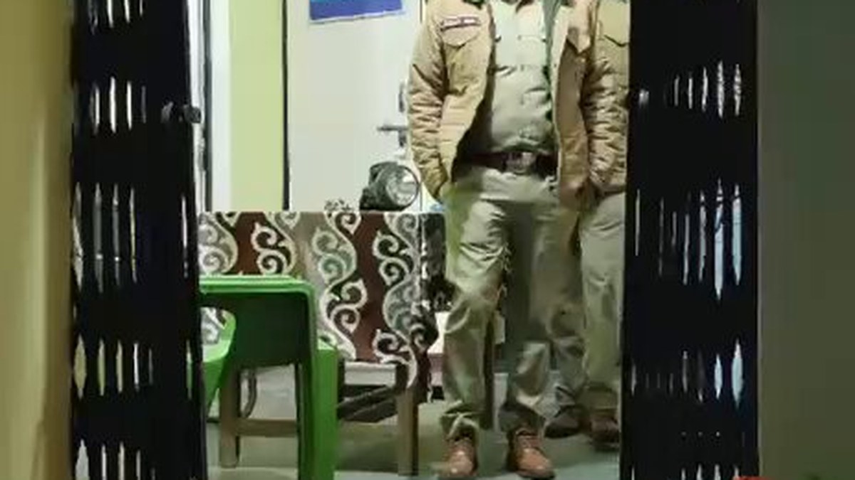 Operation Prahar: Salt Police seize 38.220 kg cannabis worth ₹9.55 lakh, arrest one smuggler