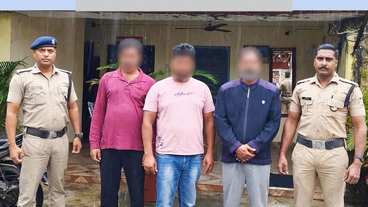 Vikasnagar police detain 03 people over meat sales without valid licence or permission in Uttarakhan