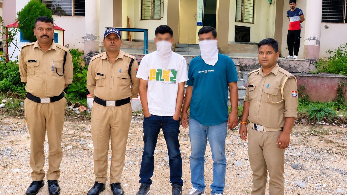 Rudraprayag Police arrest 02 at Mayali market for disturbing public peace while drunk in Uttarakhand