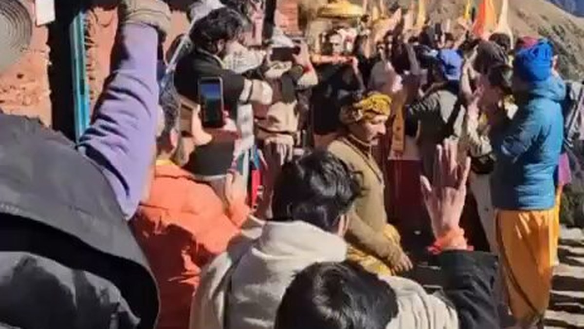 Rudranath Doli Leaves for Winter Stay at Jwala Temple Under Police Security, Reaches Gopinath Temple