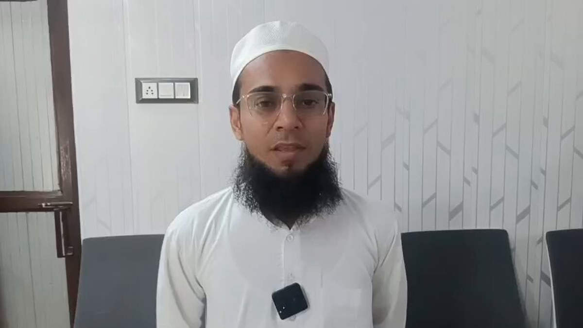 Haridwar Police Return one Lakh 7 Thousand to Suhail After Online Fraud Complaint