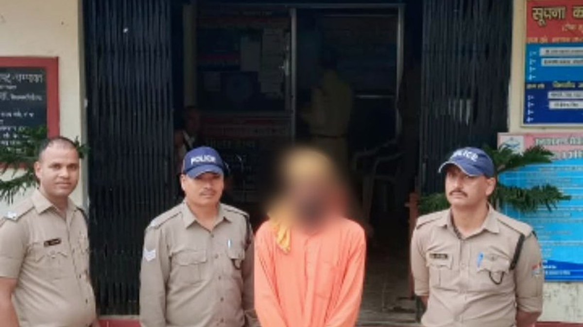 लोहाघाट पुलिस ने गुण्डा अधिनियम के मामले में वांछित वारंटी लक्ष्मण नाथ को पकड़ा