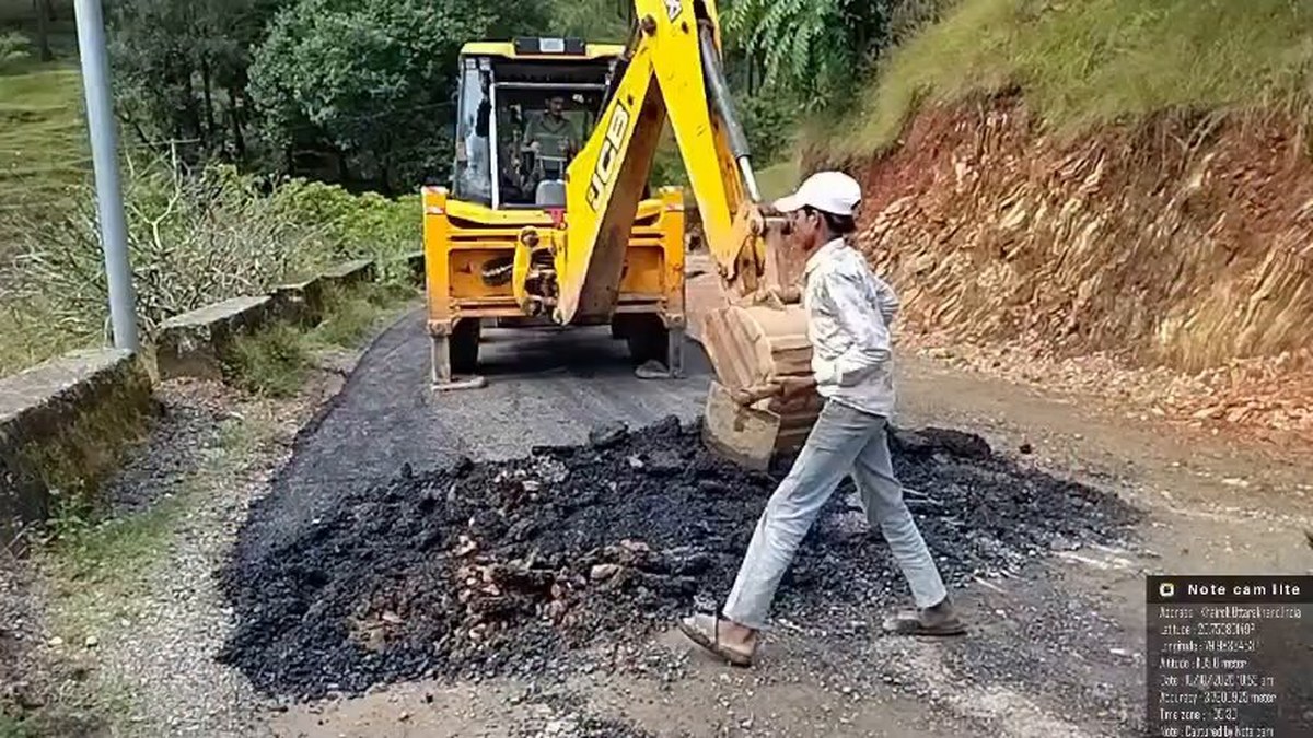 PWD removes fresh roadwork on Bageshwar’s Kanda-Rawatsera-Banspatan route after rain