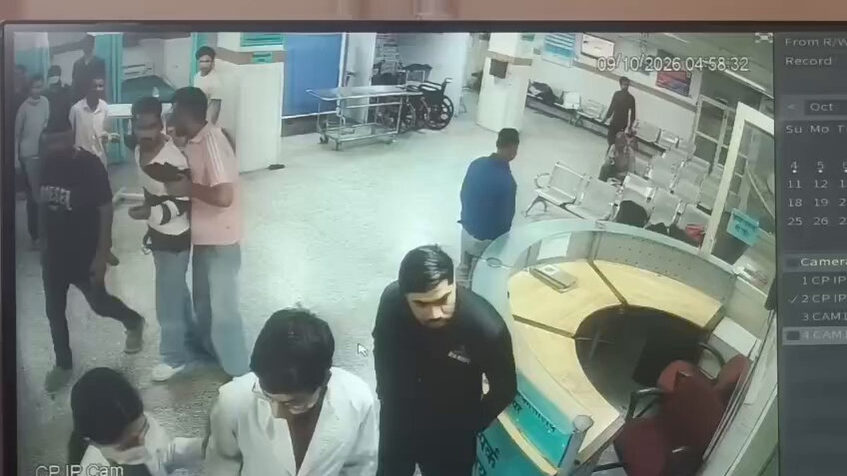 दून अस्पताल की इमरजेंसी में चॉपर लेकर पहुंचे 2 लोग, पुलिस चौकी मजबूत करने की तैयारी