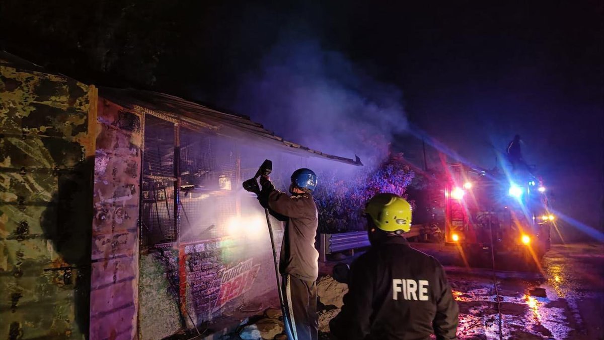 Joint Narendra Nagar-Rishikesh fire operation extinguishes blaze at tent house near Gular out