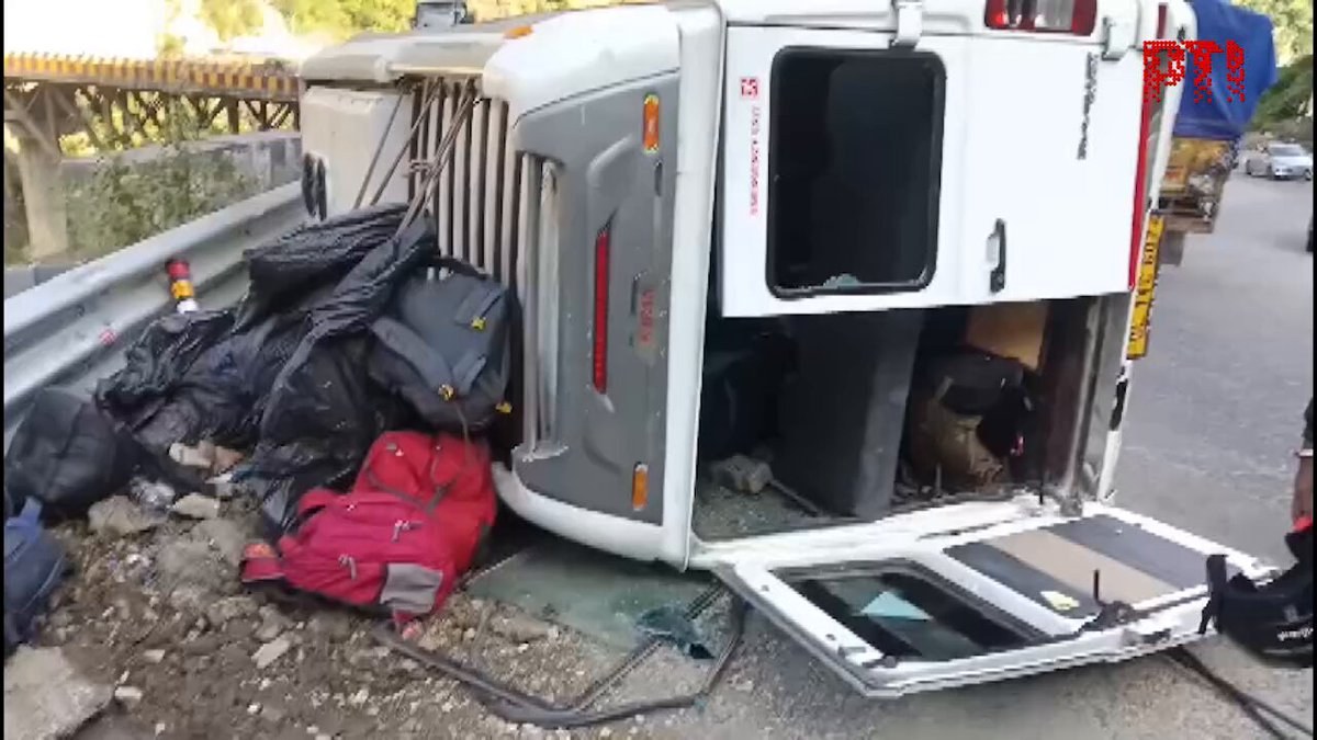 At least 9 injured after tempo traveller overturns in Uttarakhand’s Rudraprayag district