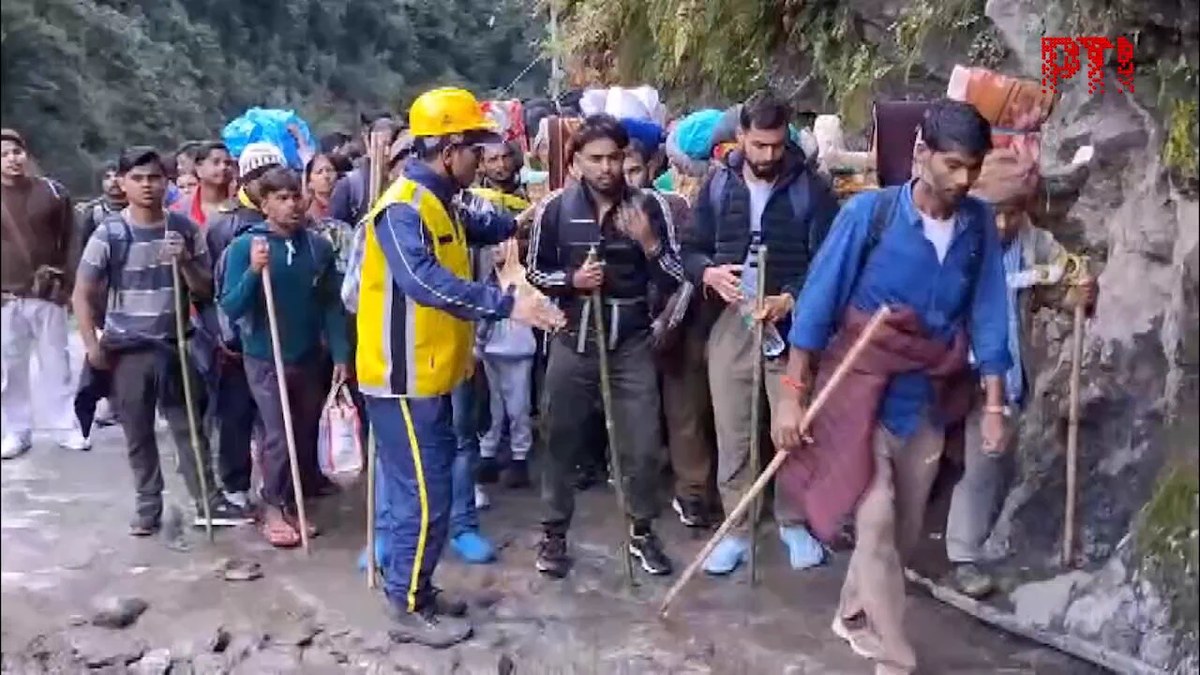 केदारनाथ पैदल मार्ग पर चिरबासा में एसडीआरएफ ने लगभग 9,000 तीर्थयात्रियों की सुरक्षित आवाजाही कराई