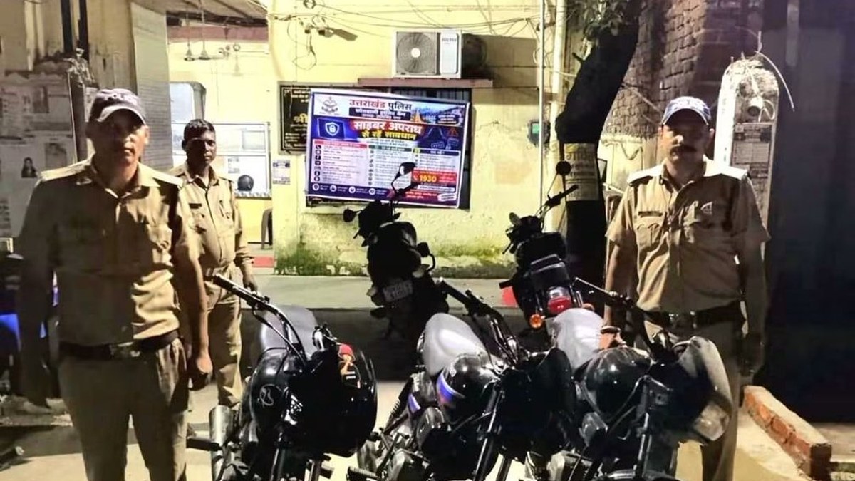 Transit Camp police seize 03 motorcycles for speeding and running without number plates